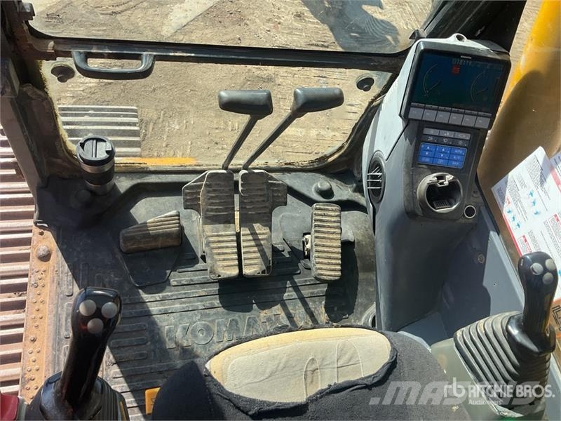 Komatsu PC210LC-8 Kāpurķēžu ekskavatori