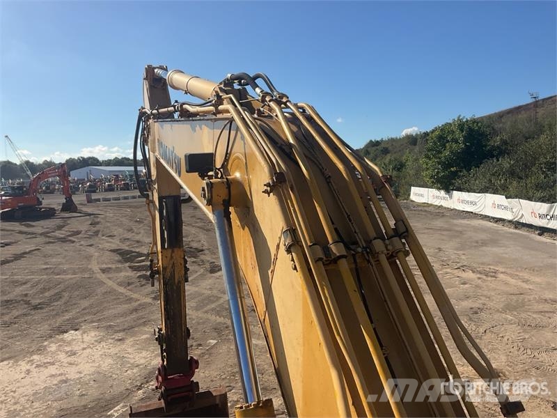 Komatsu PC210LC-8 Kāpurķēžu ekskavatori