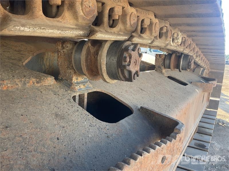 Komatsu PC210LC-8 Kāpurķēžu ekskavatori
