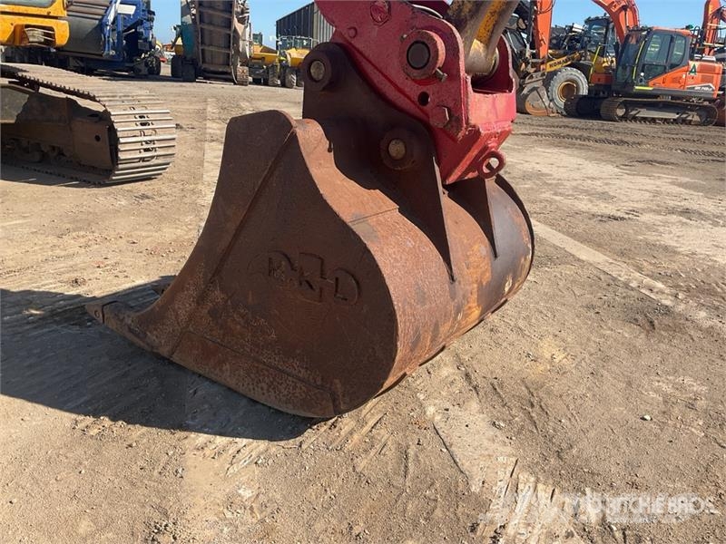 Komatsu PC210LC-8 Kāpurķēžu ekskavatori