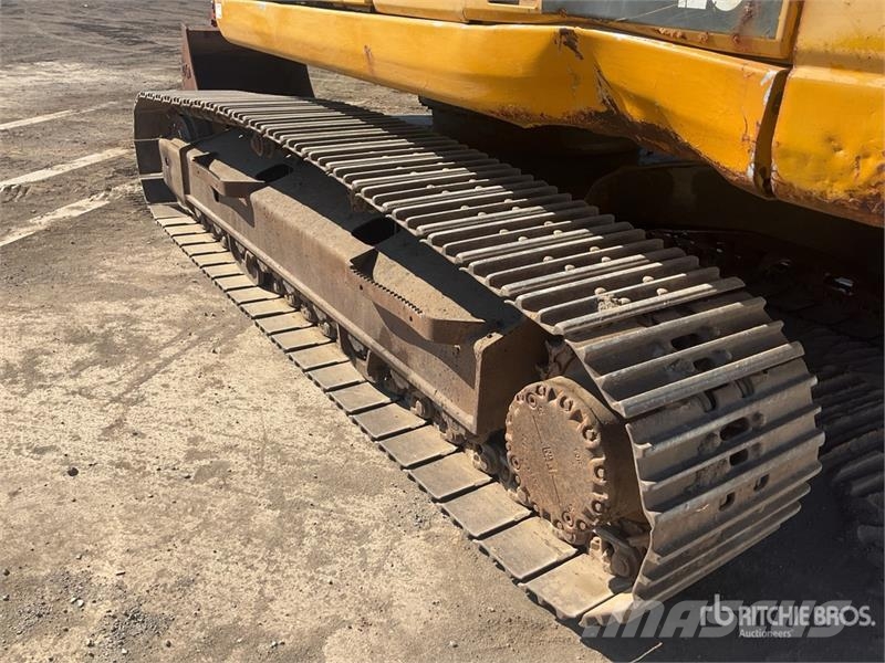 Komatsu PC210LC-8 Kāpurķēžu ekskavatori