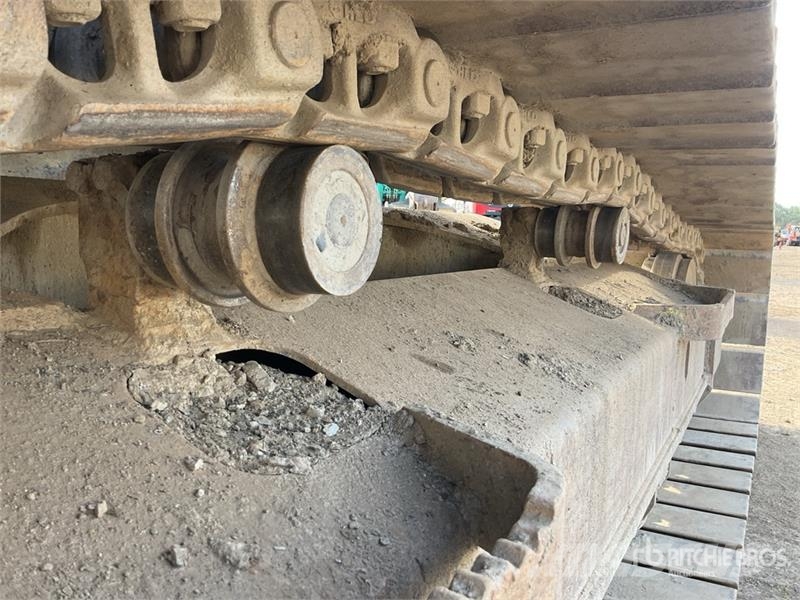 Komatsu PC210LCI-11 履带挖掘机