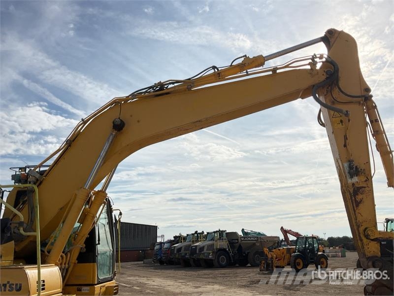 Komatsu PC210LCI-11 履带挖掘机
