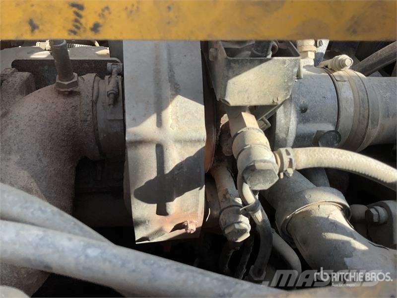 Komatsu PC210LCI-11 Tracked Excavator Crawler excavators