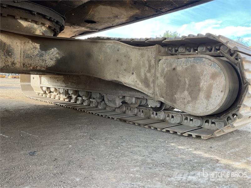 Komatsu PC210LCI-11 Tracked Excavator Crawler excavators