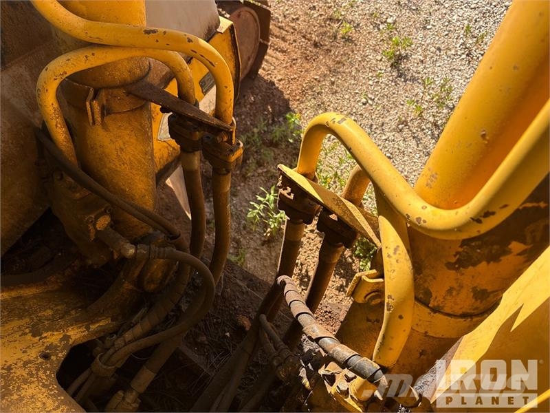 Komatsu PC228ULSC-3NO Tracked Excavator Escavadoras de rastos