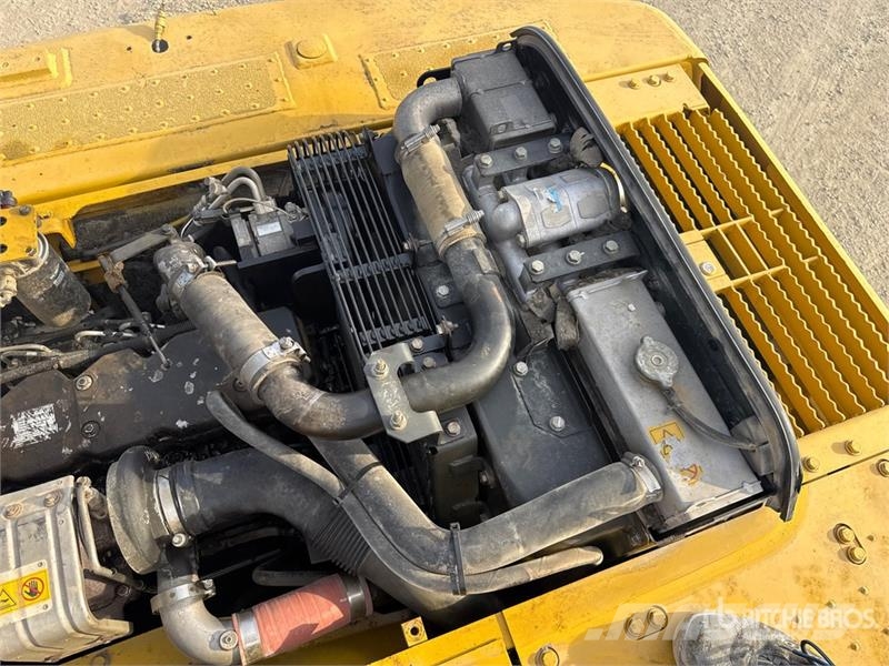 Komatsu PC230NHD-8 Tracked Excavator 大型油圧ショベル12t以上(パワーショベル・ユンボ)