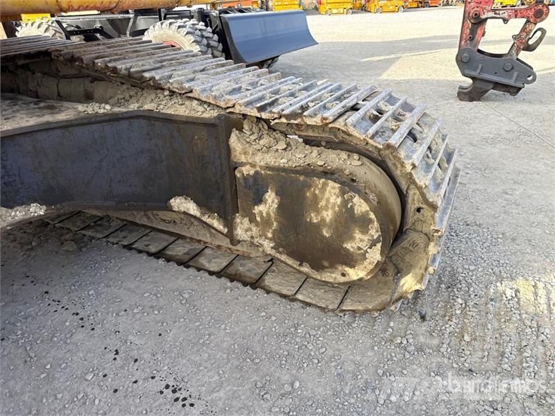 Komatsu PC230NHD-8 Tracked Excavator 大型油圧ショベル12t以上(パワーショベル・ユンボ)