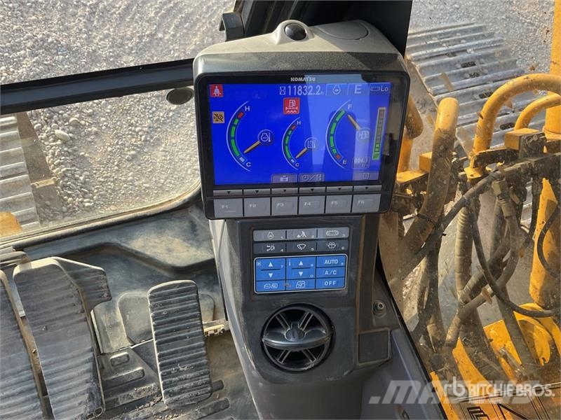 Komatsu PC240NLC-10 Tracked Excavator Верижен екскаватор
