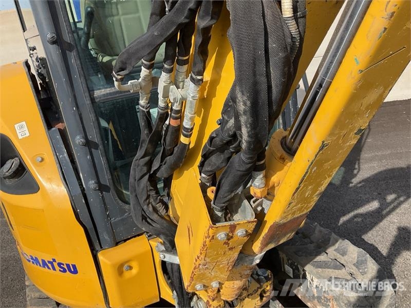 Komatsu PC26MR-5 Mini Excavator Miniexcavadoras