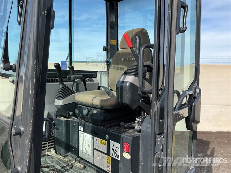 Komatsu PC26MR-5 Mini Excavator Miniexcavadoras