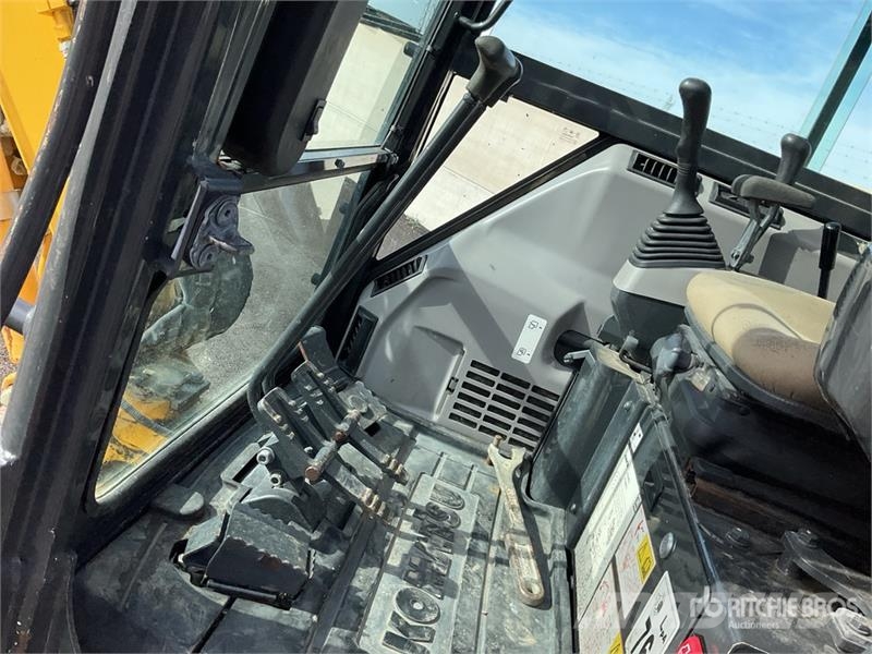 Komatsu PC26MR-5 Mini Excavator Miniexcavadoras