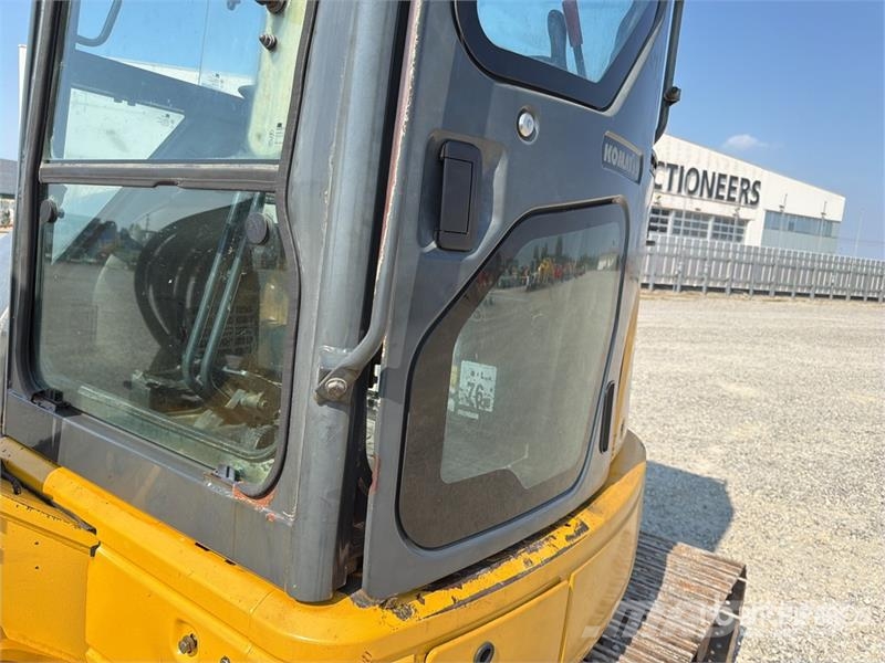 Komatsu PC50MR-2 Miniekskavaatorid < 7 t