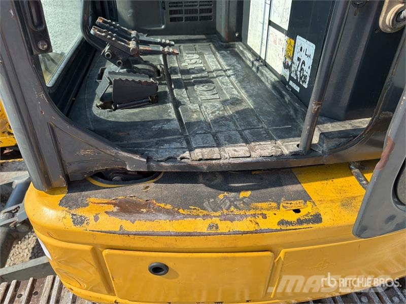 Komatsu PC50MR-2 Miniekskavaatorid < 7 t