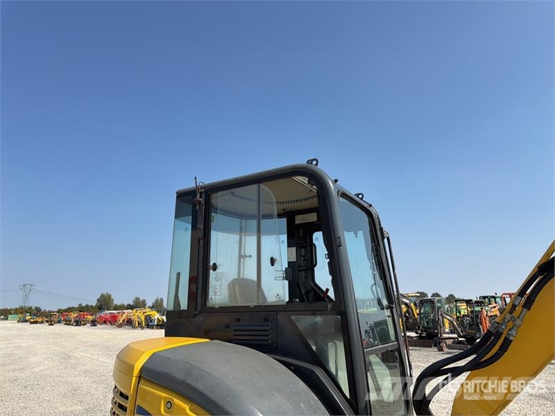Komatsu PC50MR-2 Miniekskavaatorid < 7 t