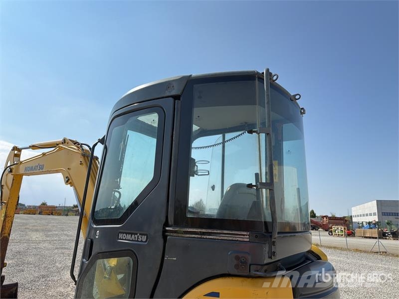 Komatsu PC50MR-2 Miniekskavaatorid < 7 t