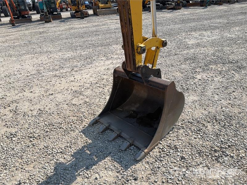 Komatsu PC50MR-2 Miniekskavaatorid < 7 t