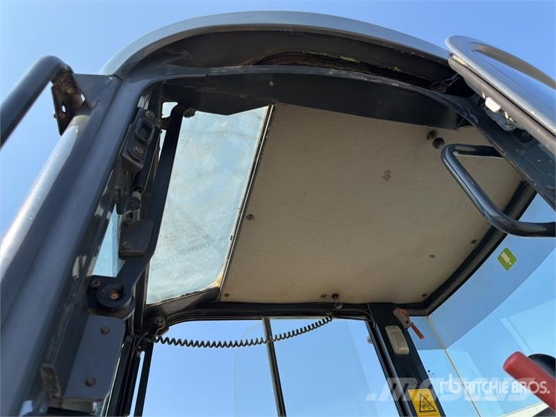 Komatsu PC50MR-2 Miniekskavaatorid < 7 t