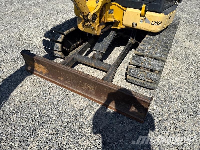 Komatsu PC55MR-5M0 Mini Excavator 小型挖掘机