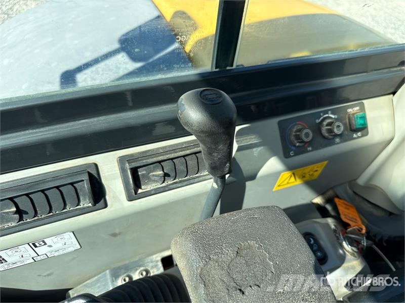 Komatsu PC55MR-5M0 Mini Excavator 小型挖掘机