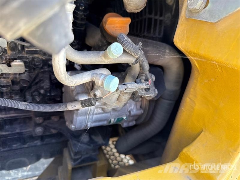 Komatsu PC55MR-5M0 Mini Excavator 小型挖掘机