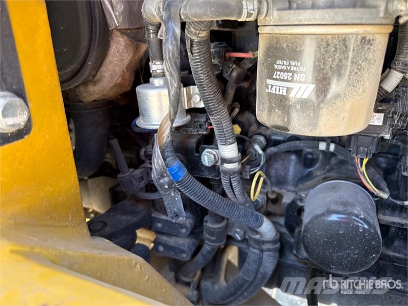 Komatsu PC55MR-5M0 Mini Excavator 小型挖掘机