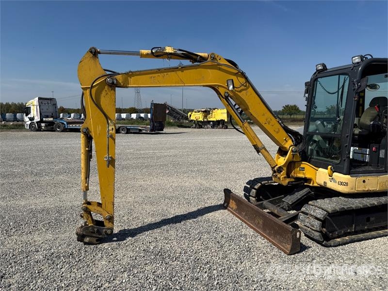 Komatsu PC55MR-5M0 Mini Excavator 小型挖掘机