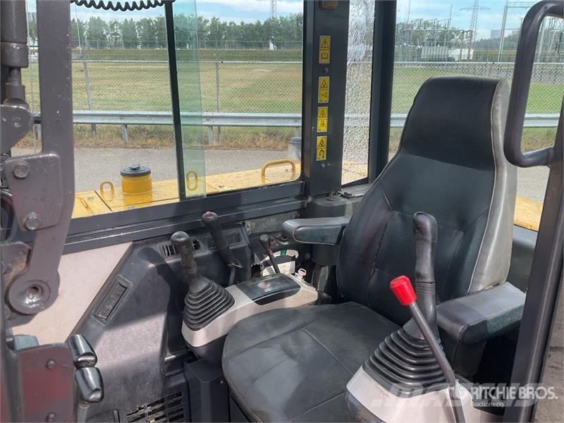 Komatsu PC56-7 Mini Excavator Mini bagri <7t