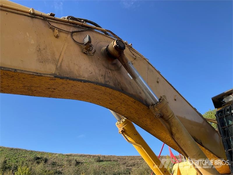 Komatsu PC600 Tracked Excavator Lánctalpas kotrók