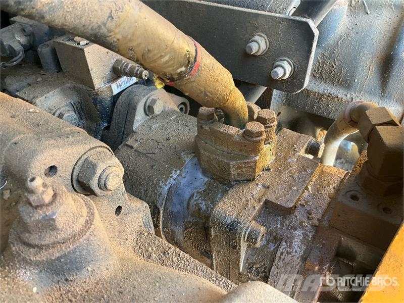 Komatsu PC600 Tracked Excavator Lánctalpas kotrók