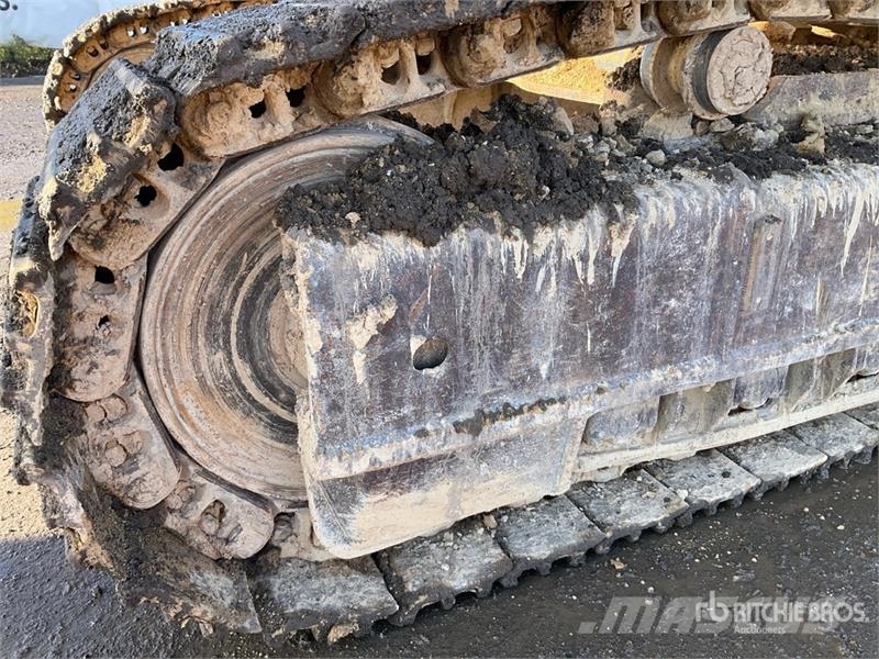 Komatsu PC600 Tracked Excavator Lánctalpas kotrók