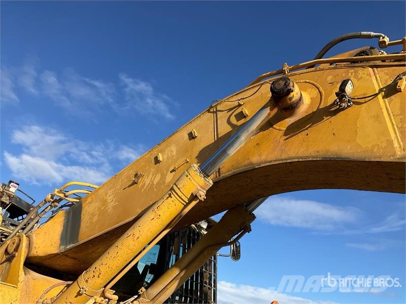 Komatsu PC600LC-8 Crawler excavators