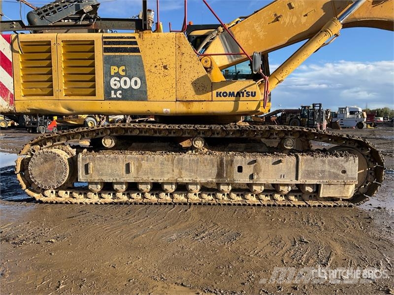 Komatsu PC600LC-8 Crawler excavators