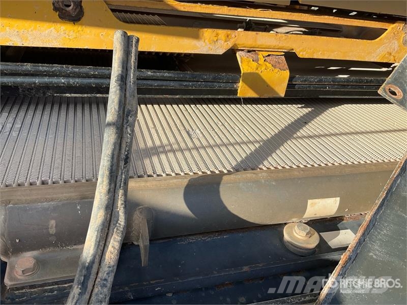 Komatsu PC600LC-8 Crawler excavators