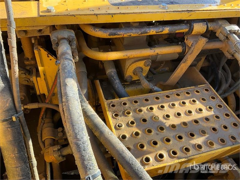 Komatsu PC600LC-8 Crawler excavators
