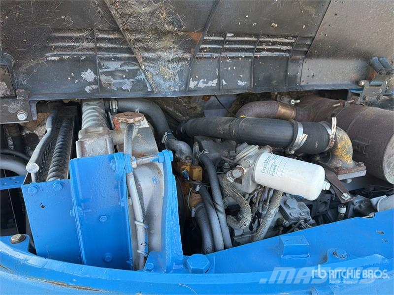 Komatsu PC75UU3 Tracked Excavator 大型油圧ショベル12t以上(パワーショベル・ユンボ)