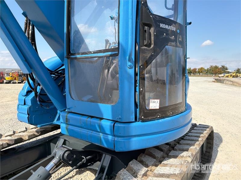 Komatsu PC75UU3 Tracked Excavator 大型油圧ショベル12t以上(パワーショベル・ユンボ)