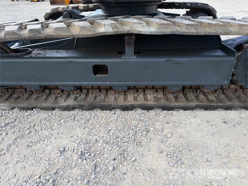 Komatsu PC75UU3 Tracked Excavator 大型油圧ショベル12t以上(パワーショベル・ユンボ)