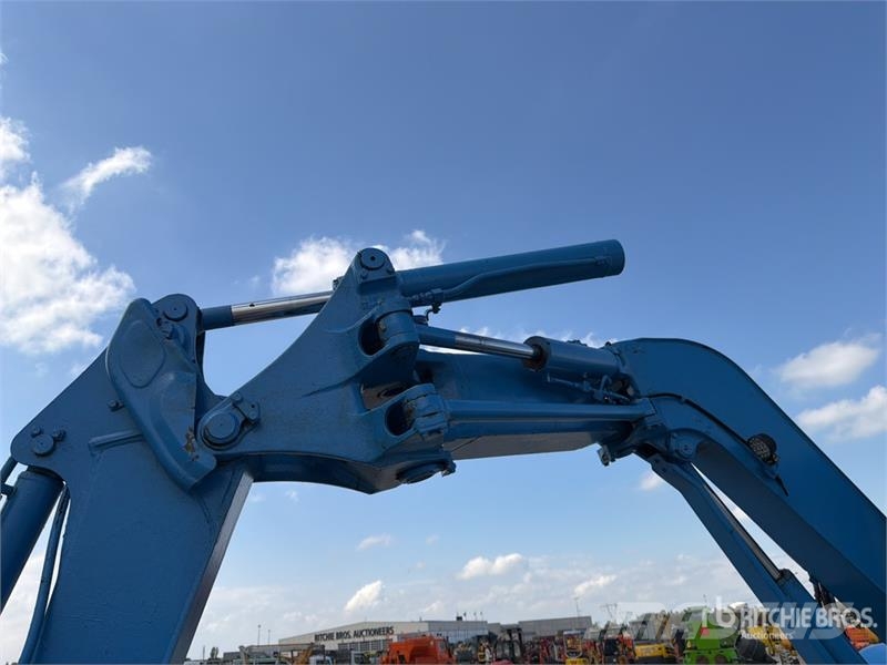 Komatsu PC75UU3 Tracked Excavator 大型油圧ショベル12t以上(パワーショベル・ユンボ)