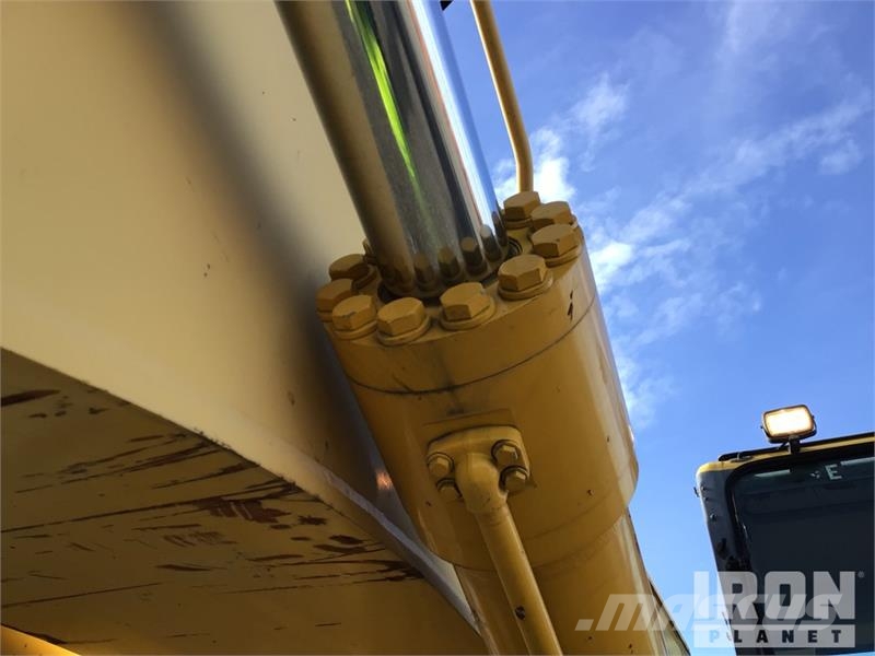 Komatsu PC800-8 Raupenbagger