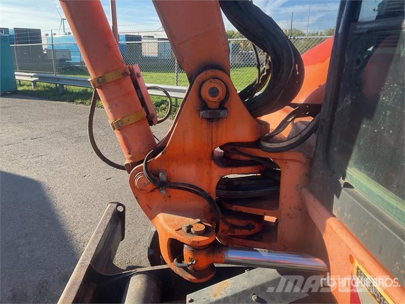 Komatsu PC80MR-3 Tracked Excavator Rupsgraafmachines