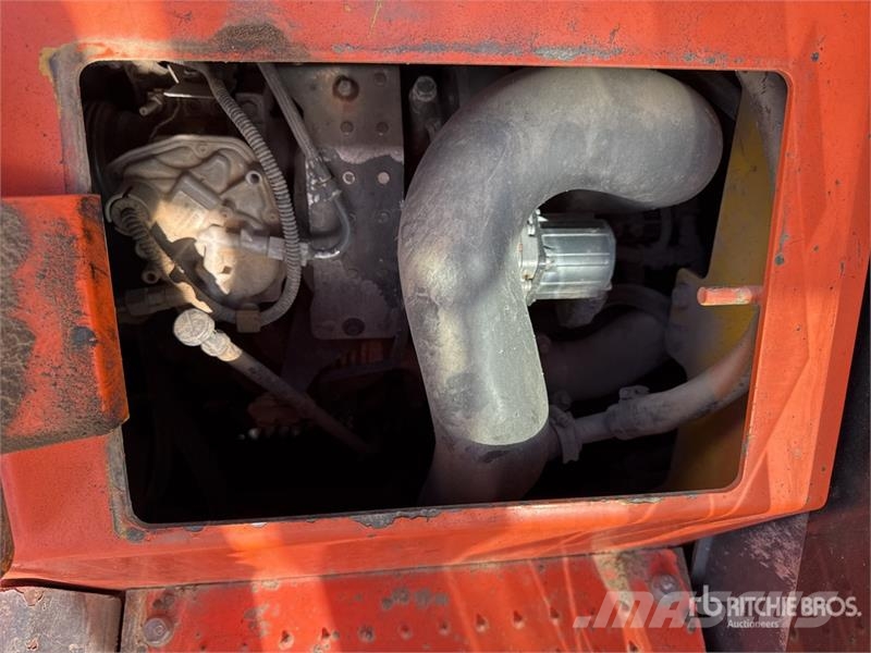 Komatsu PW118MR-11 Pelle Sur Pneus Wheel Excavator Pyöräkaivukoneet