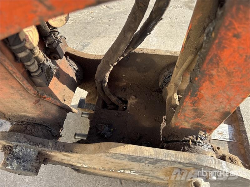 Komatsu PW118MR-11 Pelle Sur Pneus Wheel Excavator Pyöräkaivukoneet