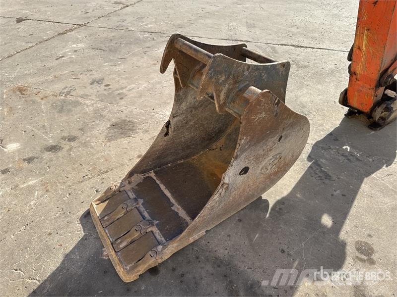 Komatsu PW118MR-11 Pelle Sur Pneus Wheel Excavator Pyöräkaivukoneet