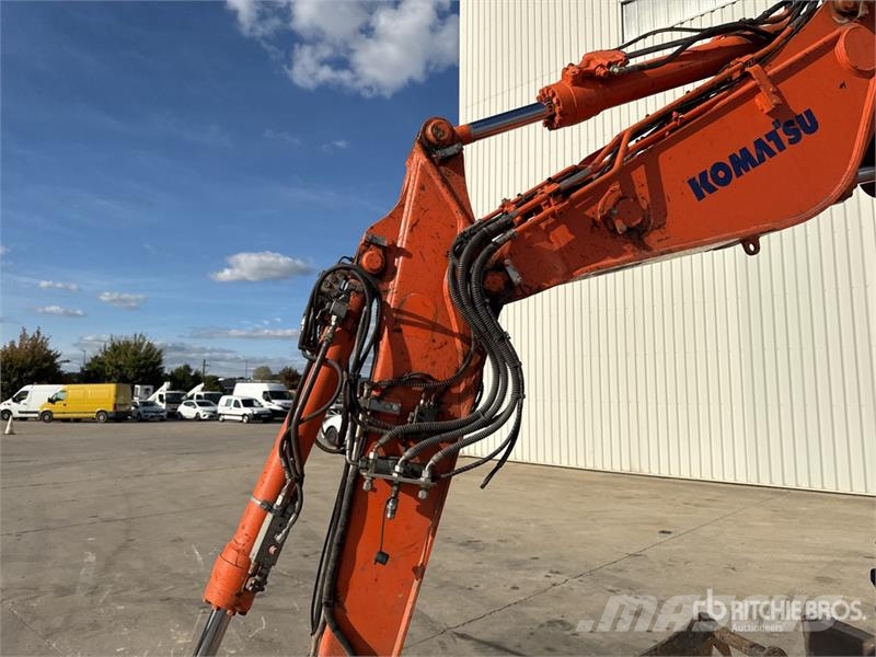 Komatsu PW118MR-11 Pelle Sur Pneus Wheel Excavator Pyöräkaivukoneet