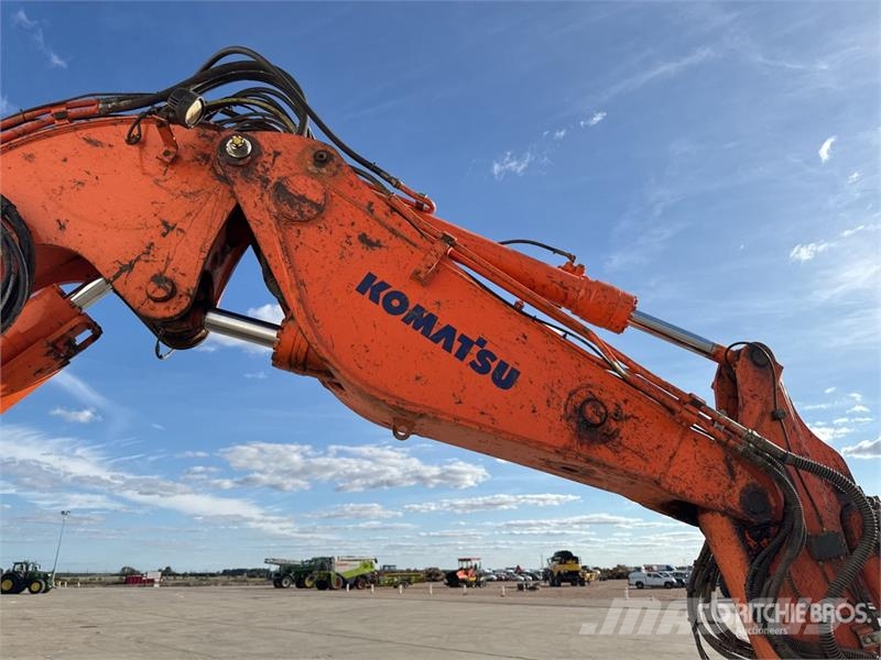Komatsu PW118MR-11 Pelle Sur Pneus Wheel Excavator Pyöräkaivukoneet