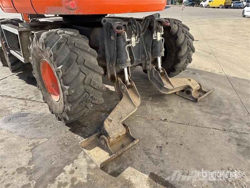 Komatsu PW118MR-11 Pelle Sur Pneus Wheel Excavator Pyöräkaivukoneet