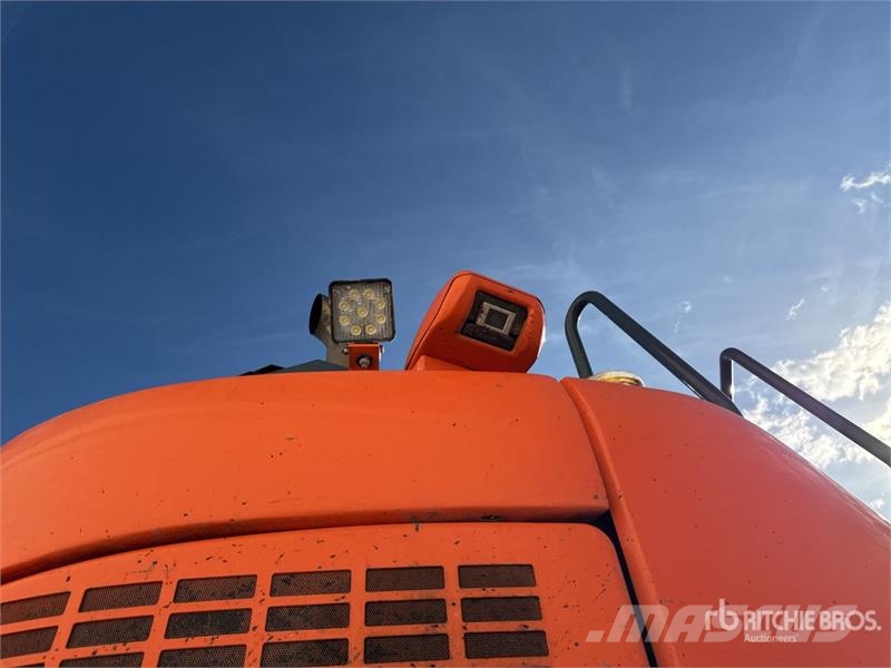 Komatsu PW118MR-11 Pelle Sur Pneus Wheel Excavator Pyöräkaivukoneet