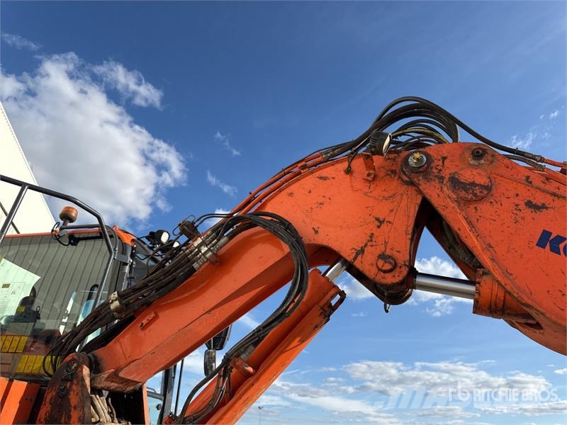 Komatsu PW118MR-11 Pelle Sur Pneus Wheel Excavator Pyöräkaivukoneet