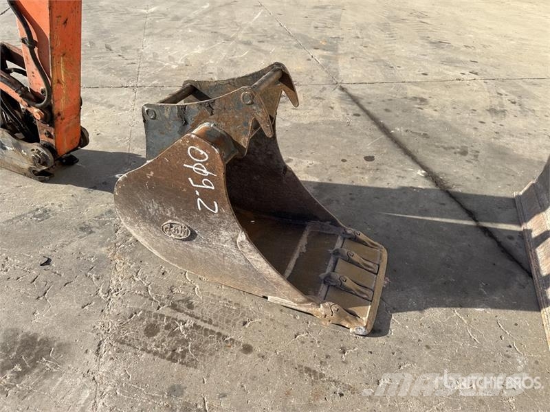 Komatsu PW118MR-11 Pelle Sur Pneus Wheel Excavator Pyöräkaivukoneet